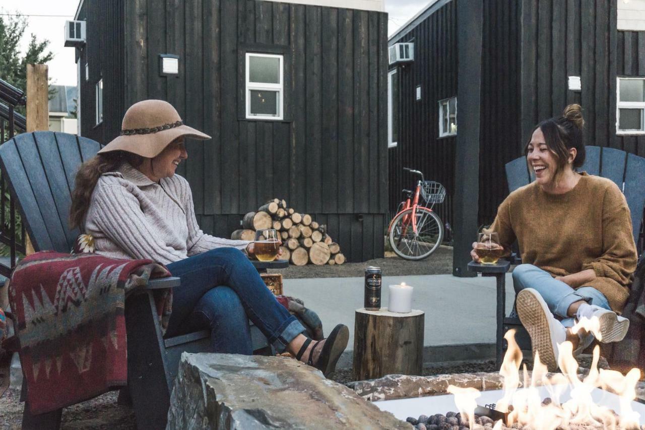 Tiny Homes By Snow Valley Lodging Fernie Kültér fotó
